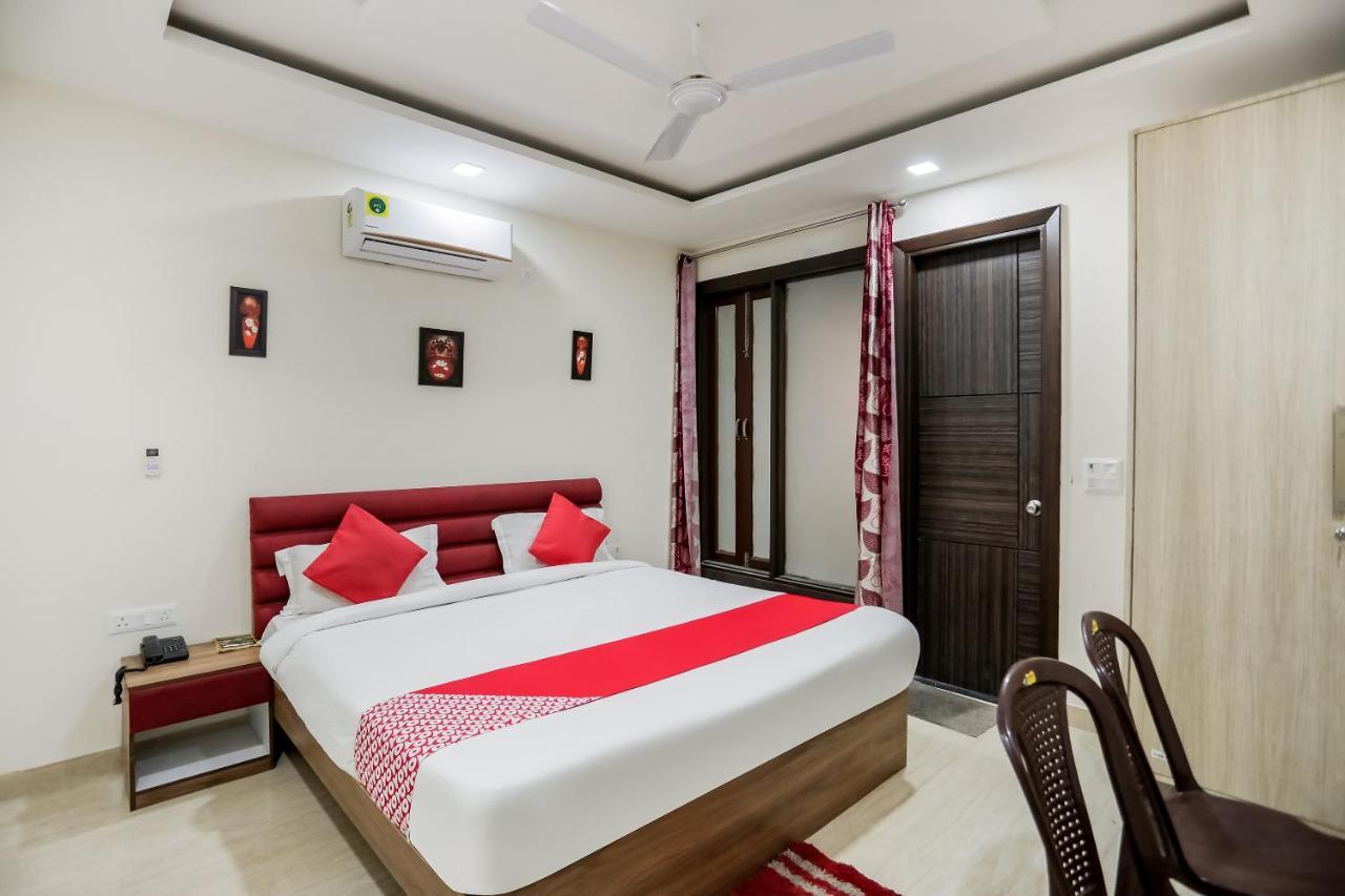 Oyo 65118 Hotel Vatika Gurgaon Buitenkant foto